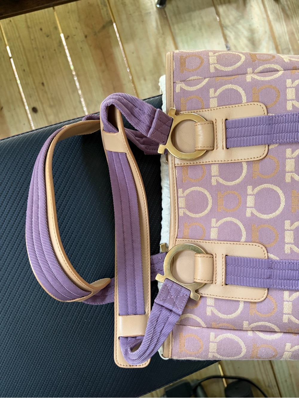 Rare Salvatore Ferragamo Lilac and Tan Gancini Logo Tote - Picture 6 of 14